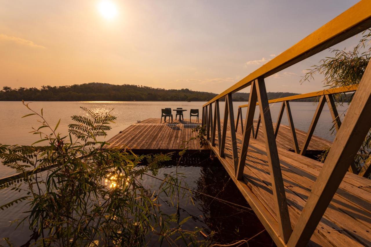 De Lago Resort On Lake Bennett エクステリア 写真